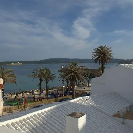 Lägenhetshotell Digus Fornells (Menorca)