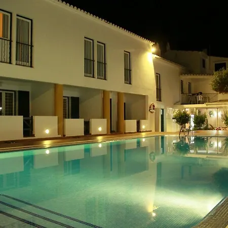 Lägenhetshotell Digus Fornells (Menorca)