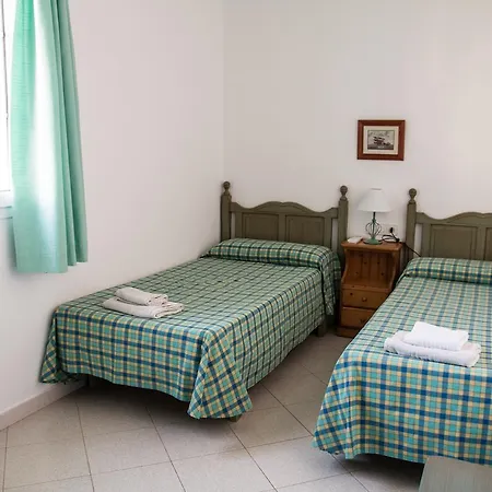 Digus Hotel apartamentowy Fornells (Menorca)