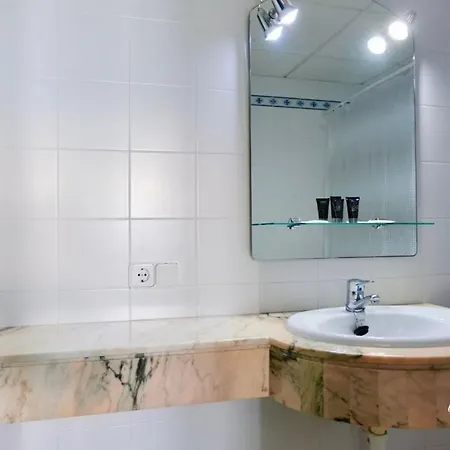 Digus - Mediterranean - Apartahotel Fornells (Menorca)